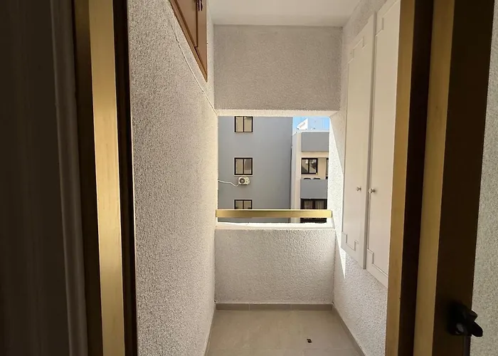 One-bedroom Next To Radisson Blu Larnaka