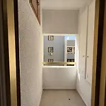 Center, 5 Min To Beach, Fully Renovated Ларнака