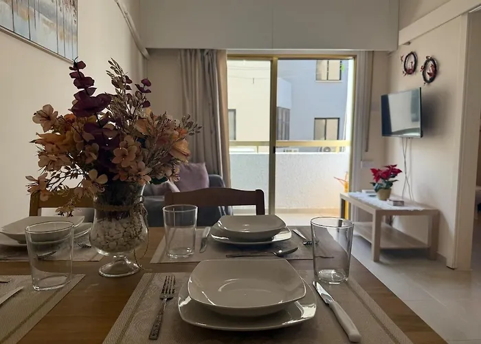 Appartement One-bedroom Next To Radisson Blu Larnaca