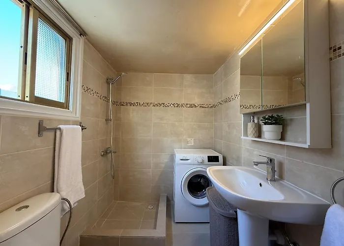 One-bedroom Next To Radisson Blu Appartement Larnaca